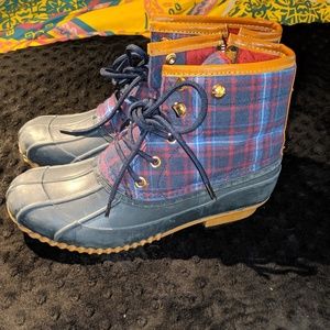 Faux-Fur Lined Plaid Duck Boots size 8